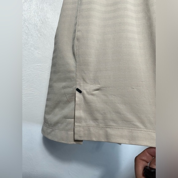 XXL Rhone Swift Tee 2.0
Featherweight layer for optimal training. - Picture 4 of 10